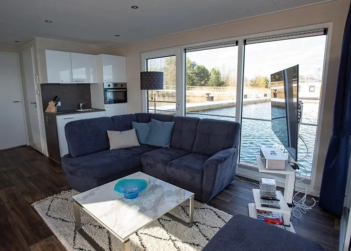 Hausboot Dolce - Lp10 بوتيل